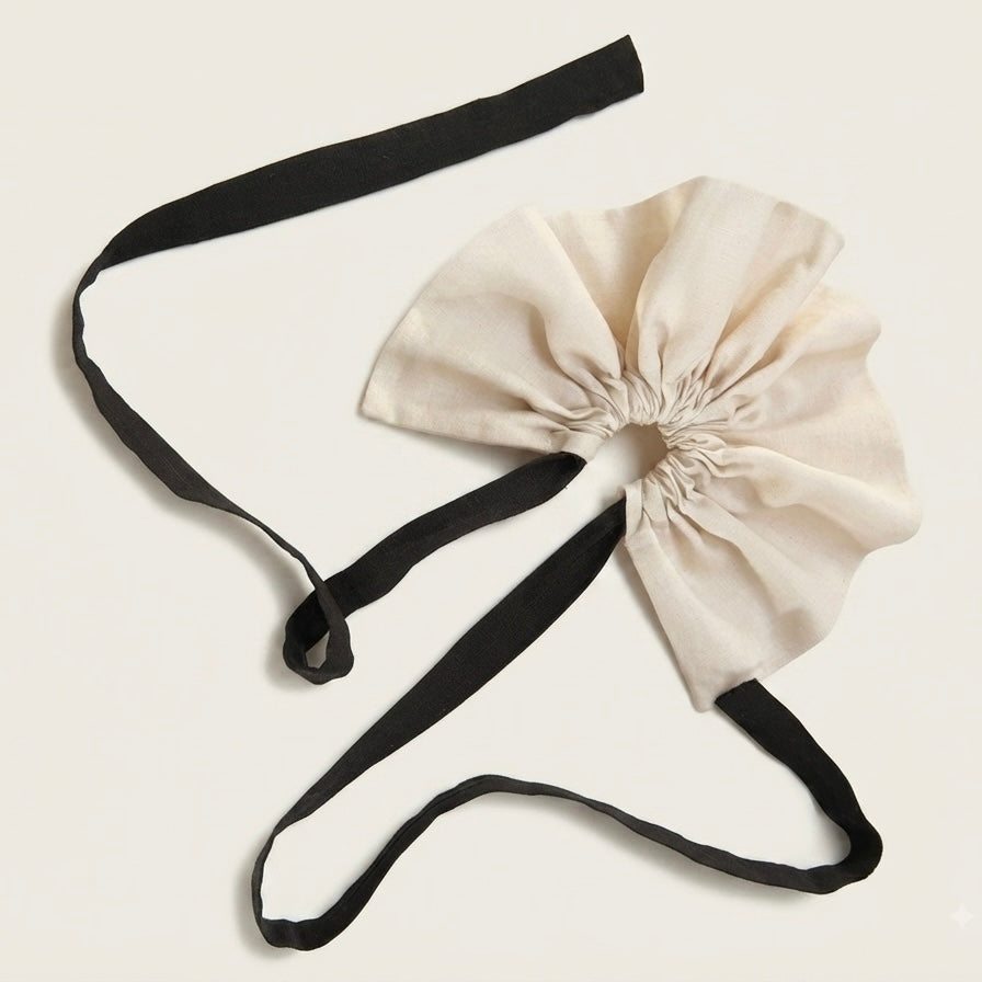 Joy Scrunchie White