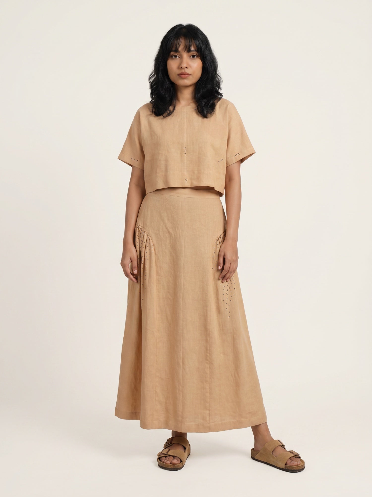 EASE BEIGE TOP