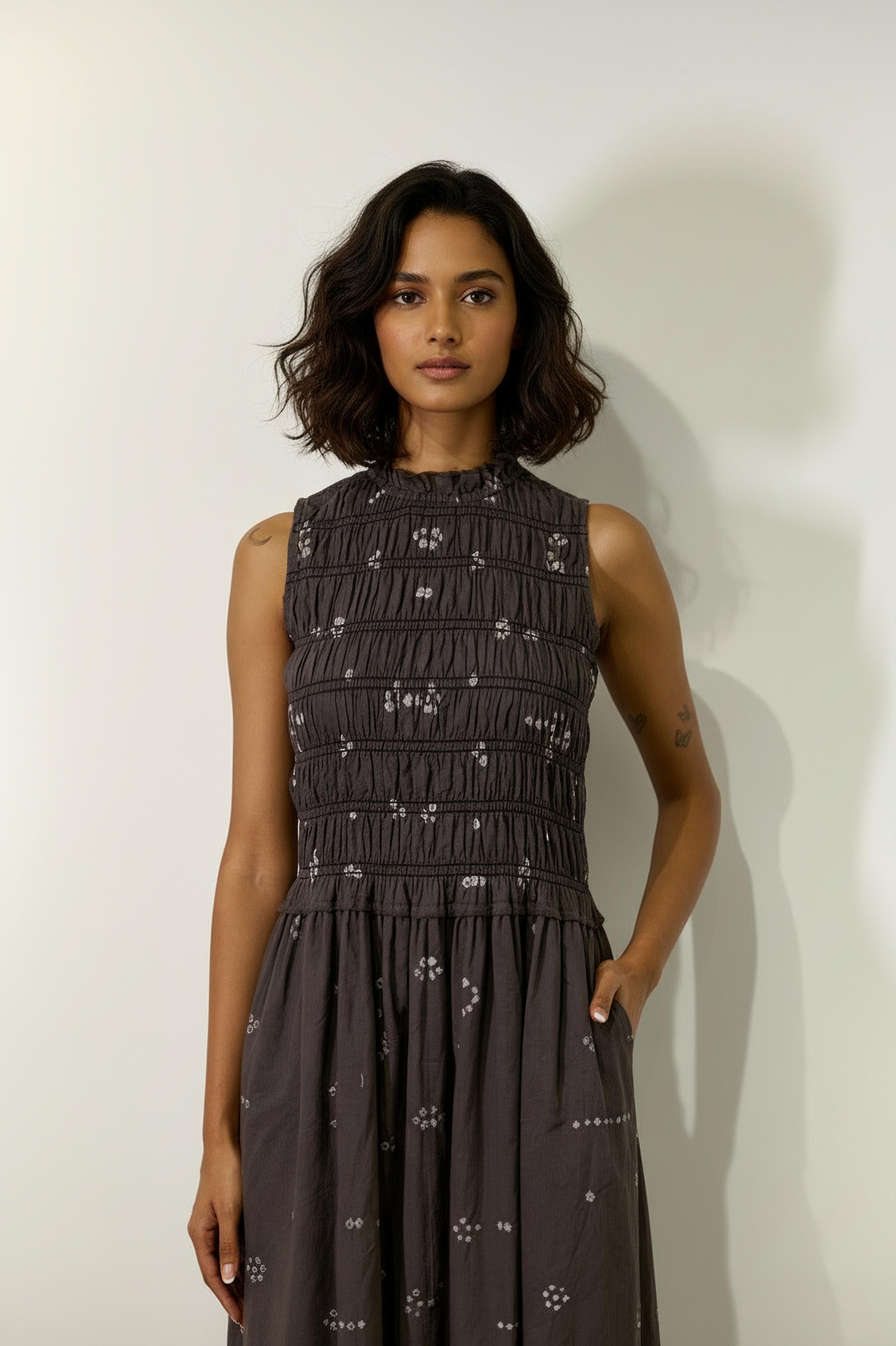 MIDSUMMER BANDHANI SMOCKED DRESS