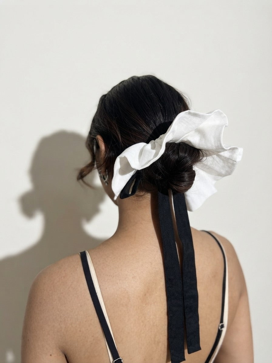 Joy Scrunchie White