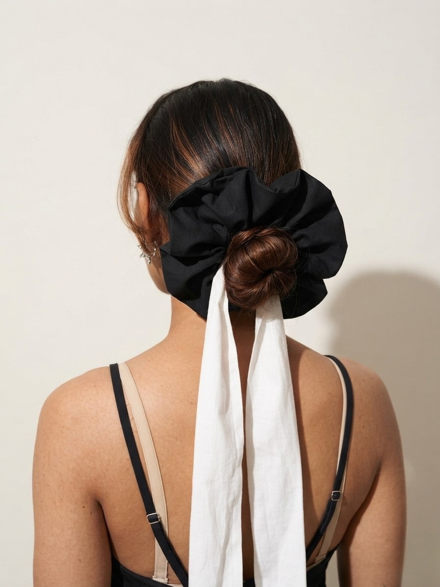 Joy Scrunchie Black