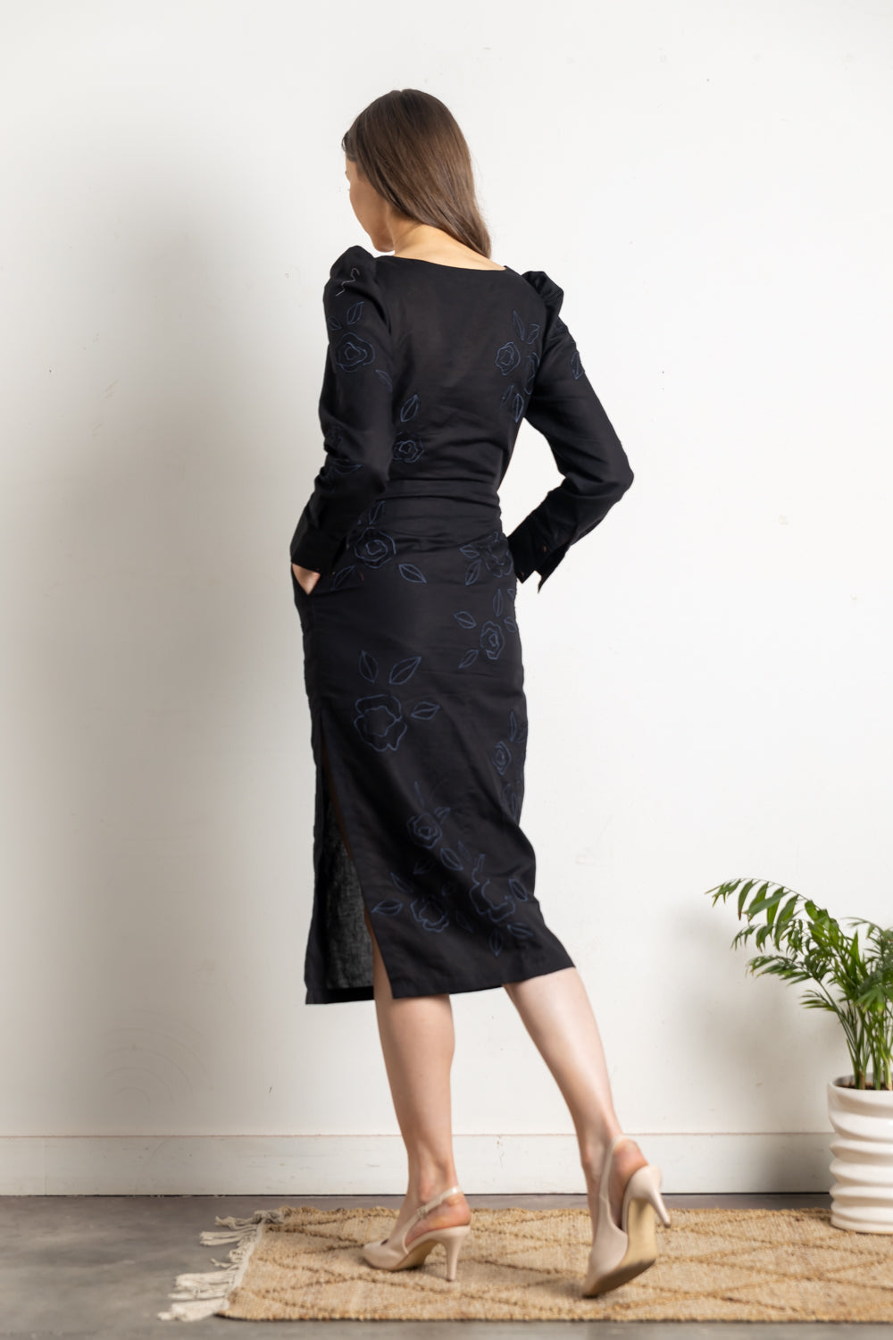 MELINE EMBROIDERED DRESS