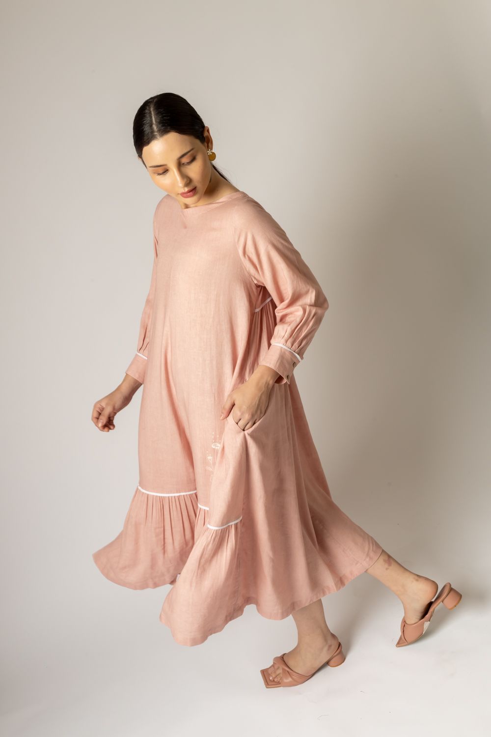 Yayoi pink dress