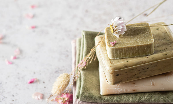 MAKE NATURAL HOME MADE SOAPS AND STAY SENSITIVE TOWARDS YOUR SKIN