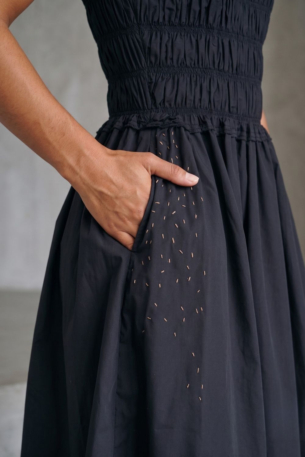 MIDSUMMER BLACK DRESS