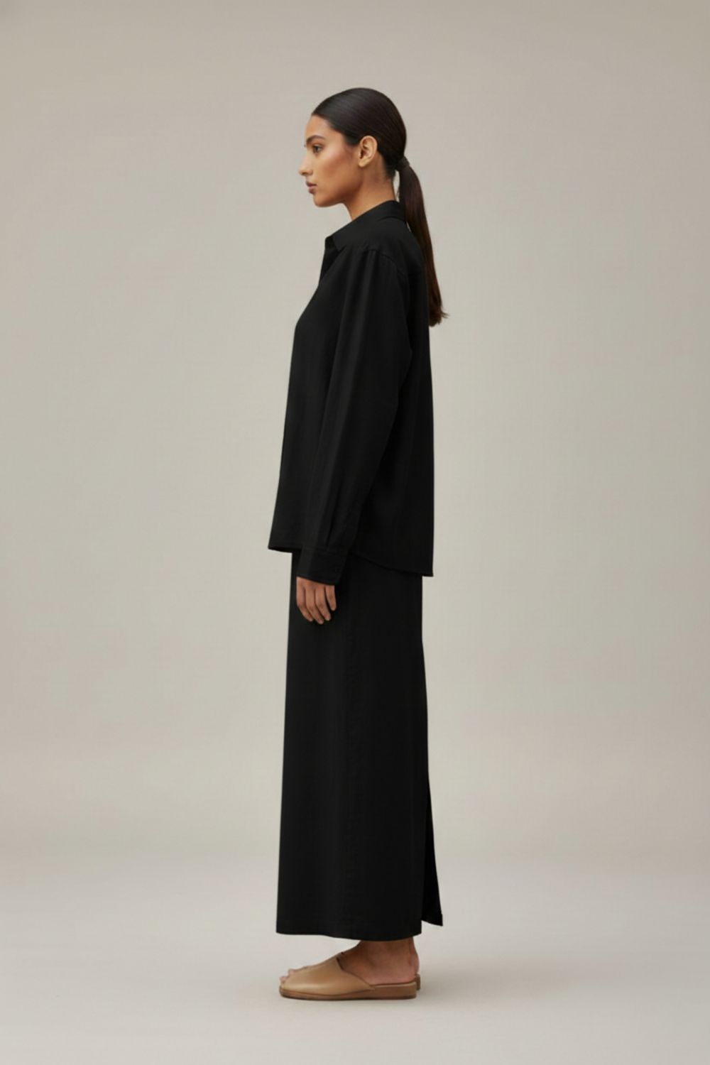 EARO BLACK SHIRT