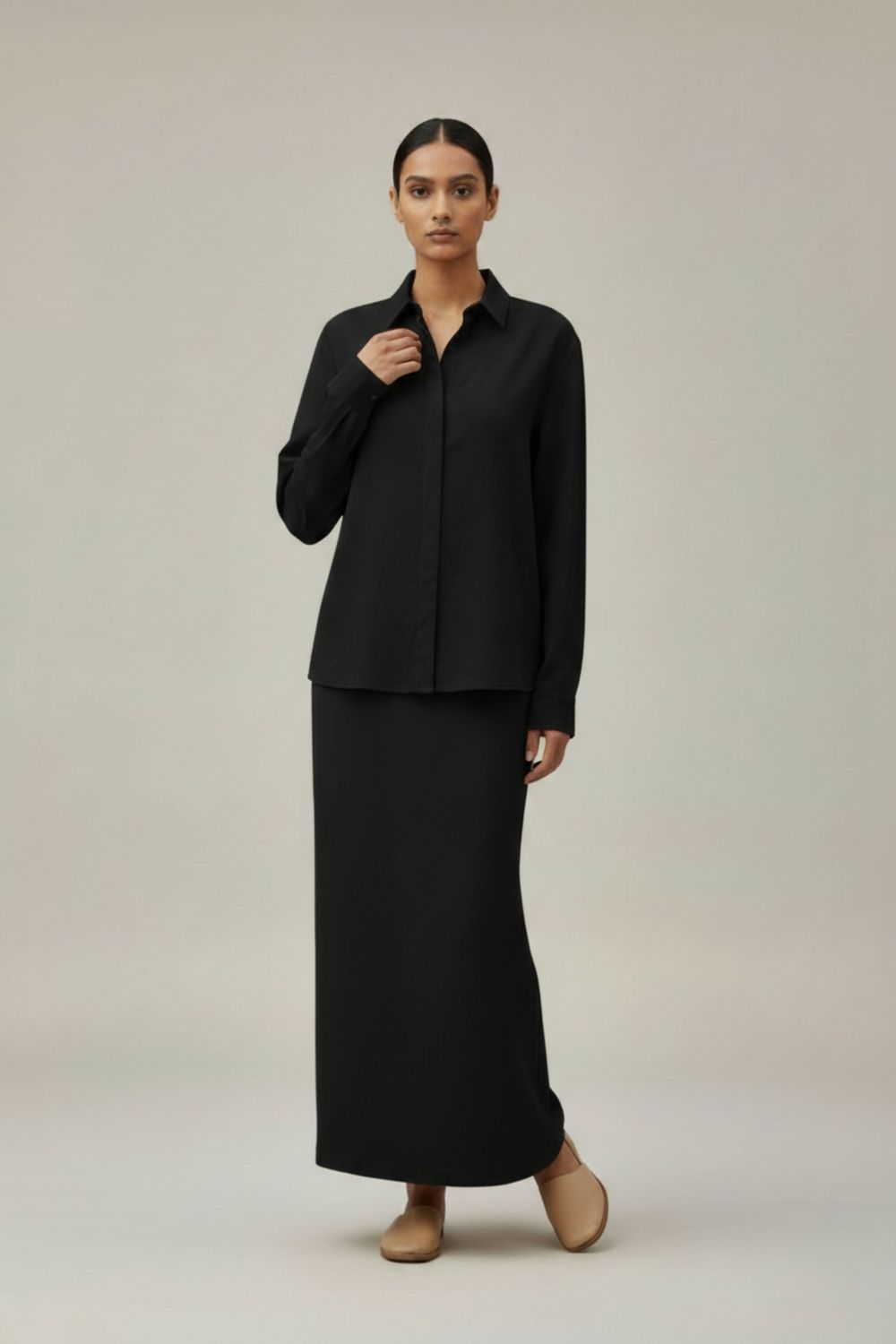 EARO BLACK SHIRT