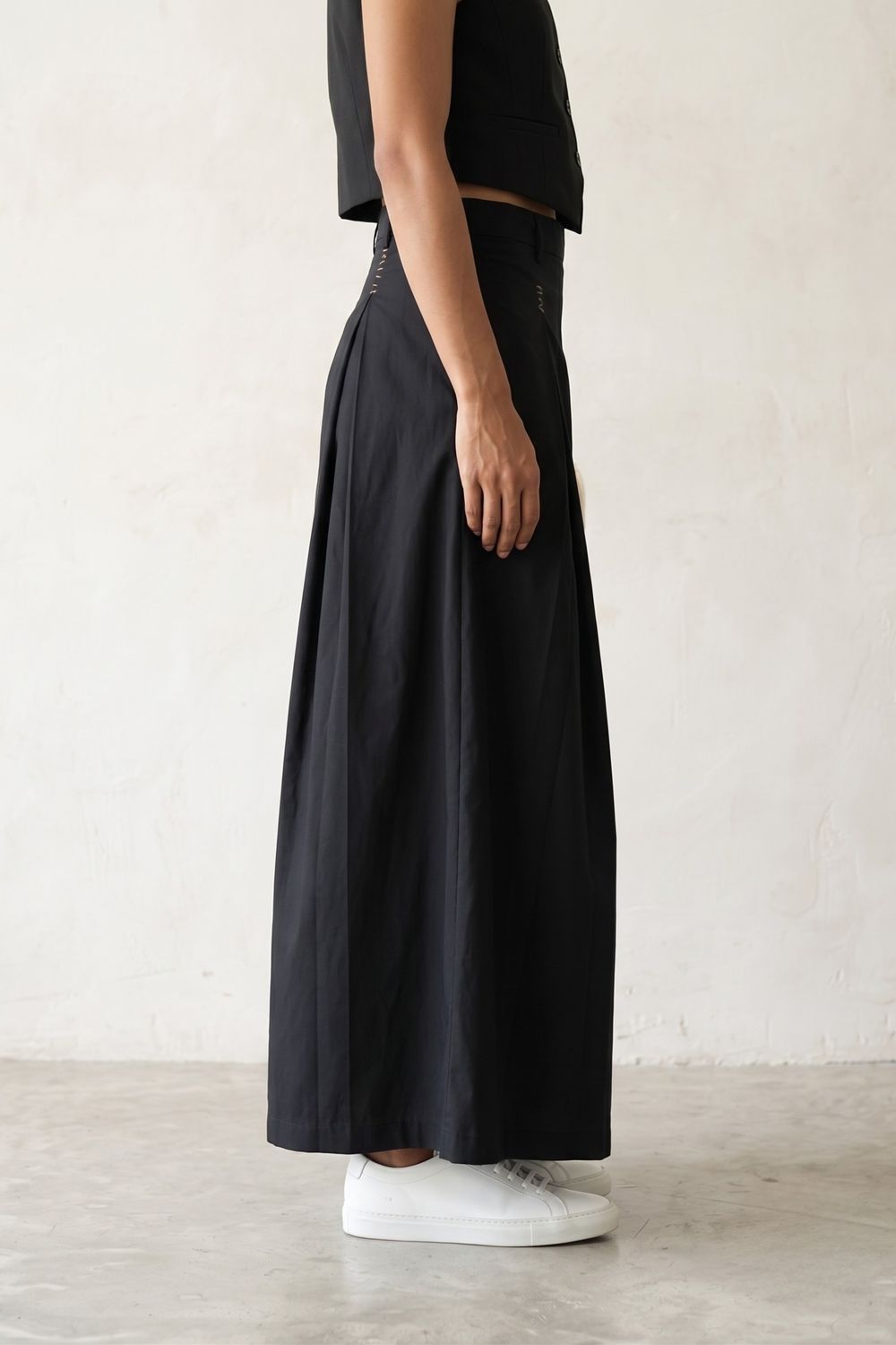 JUDY BLACK SKIRT