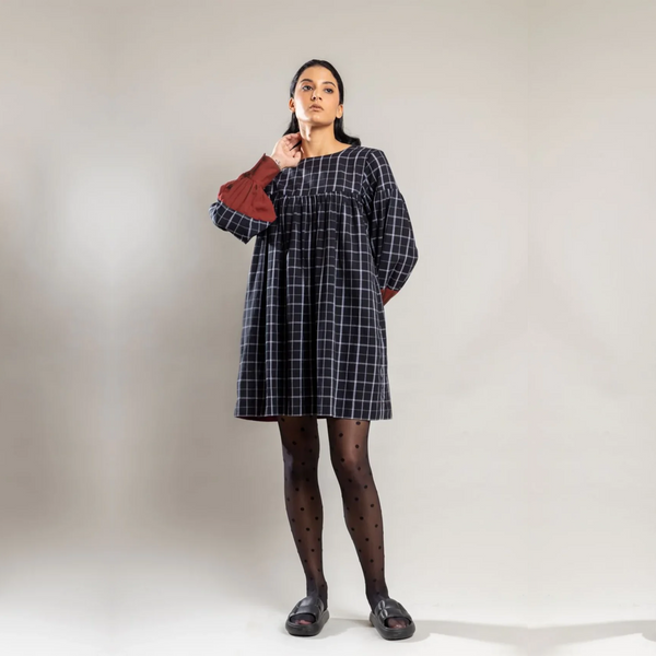 Tyana Black Dress