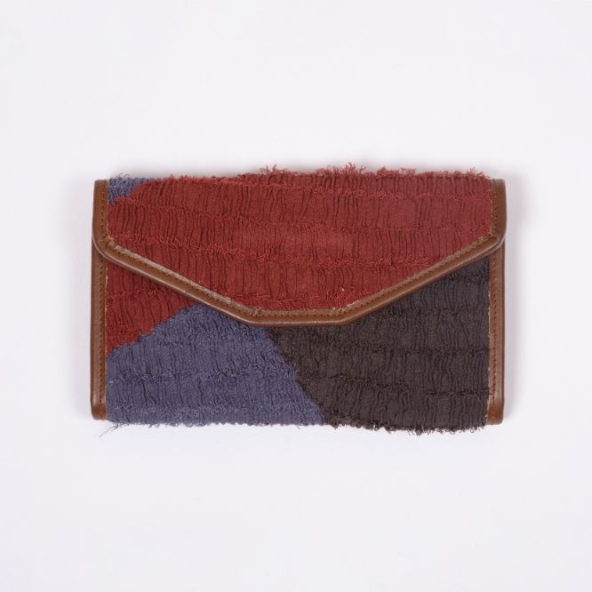 Symmetry' Clutch